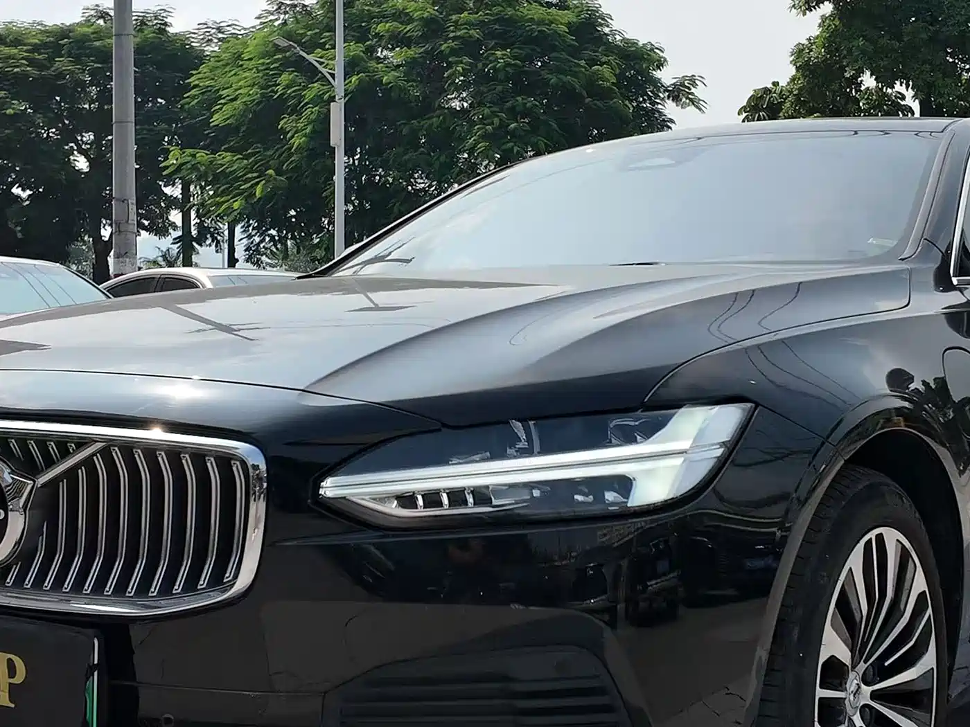 Volvo S90 Plug-in Hybrid 2023 2023 T8 Plug-in Hybrid AWD Long Range Smart Elite Luxury