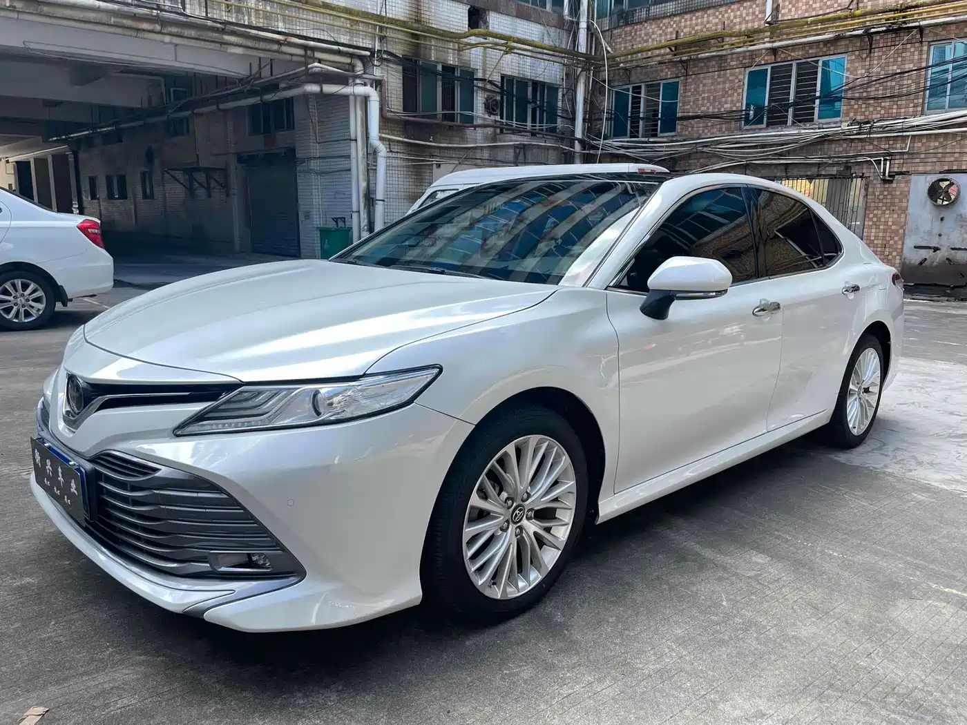 Toyota Camry 2021 2.5G Luxury Edition