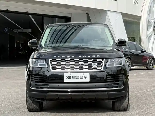 Land Rover Range Rover 2020 3.0 L6 Heritage Extended Edition — фото 2