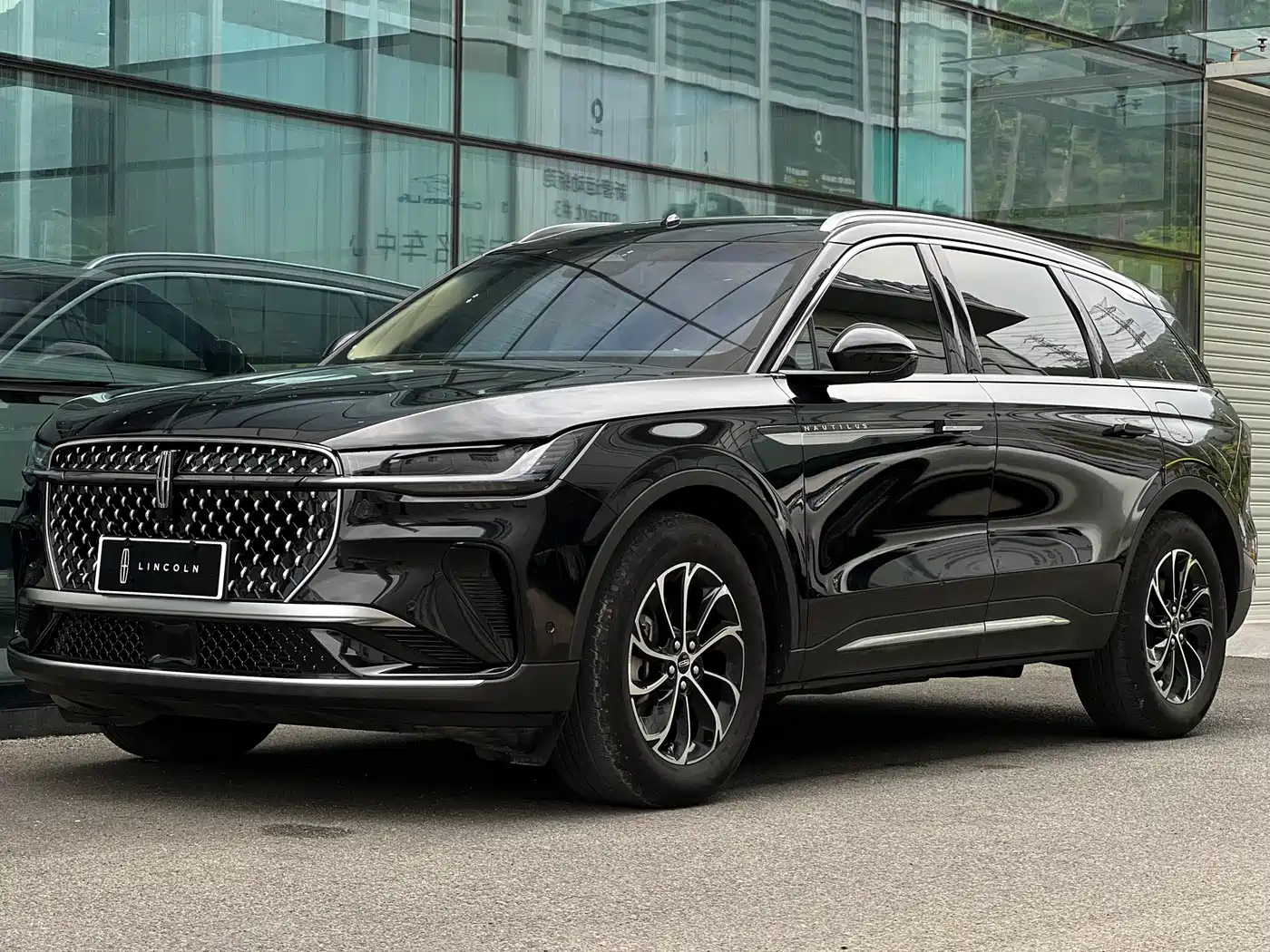 LINCOLN NAVIGATOR