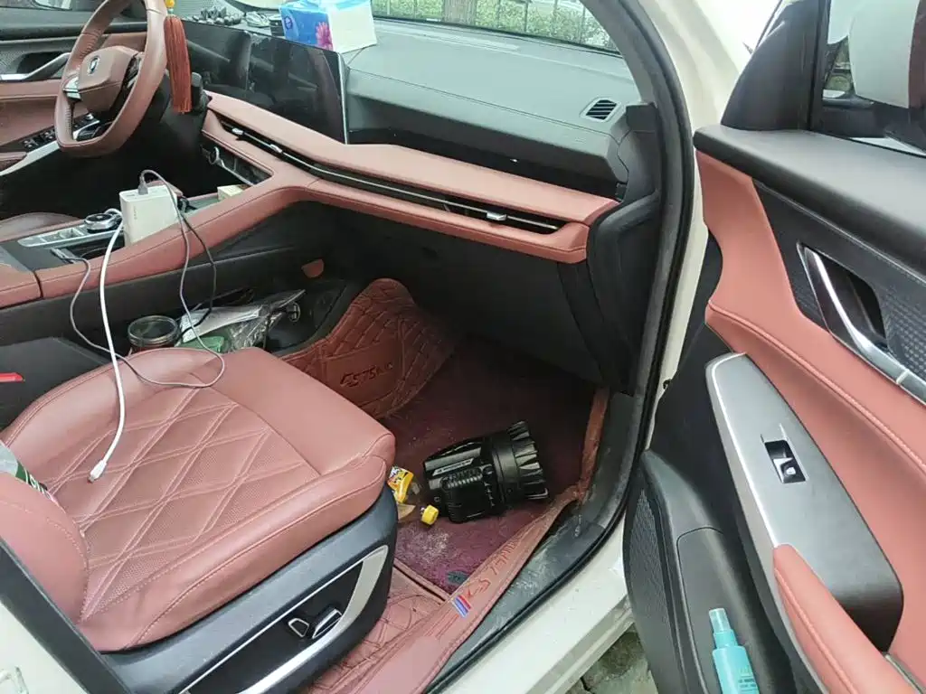 Changan CS75 PLUS iDD 2024 2023 Smart Electric iDD Intelligent Leader Model