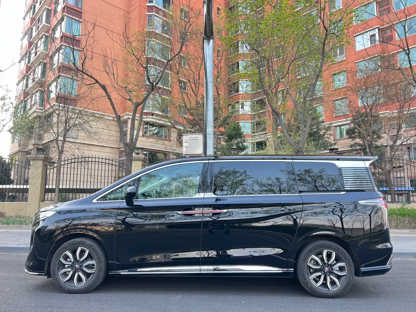 Hongqi HONGQI HQ9