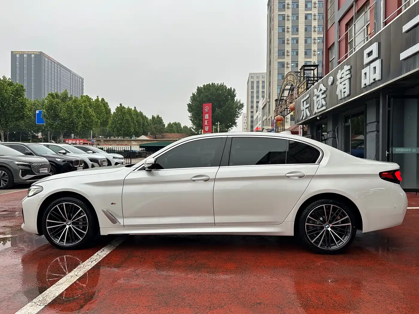 BMW 5 Series 2023 530Li xDrive M Sport Package фото 3