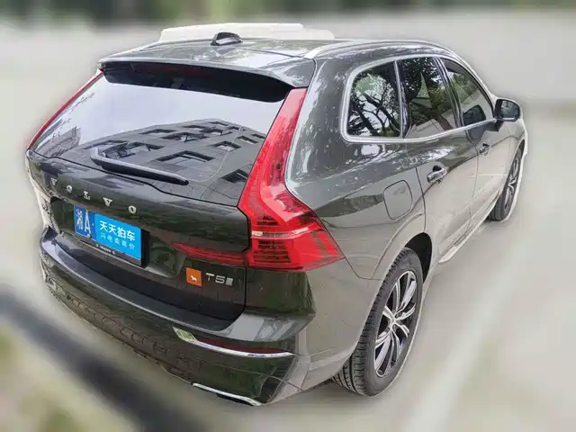 Volvo XC60 2020 T5 AWD Inscription Luxury Edition — фото 2