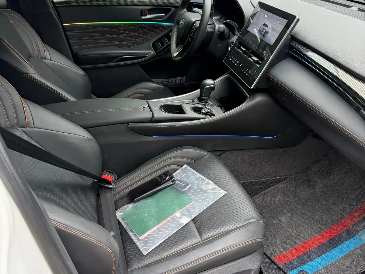 Toyota Avalon 2024 Model Hybrid 2.0L Premium Selection Edition фото 12