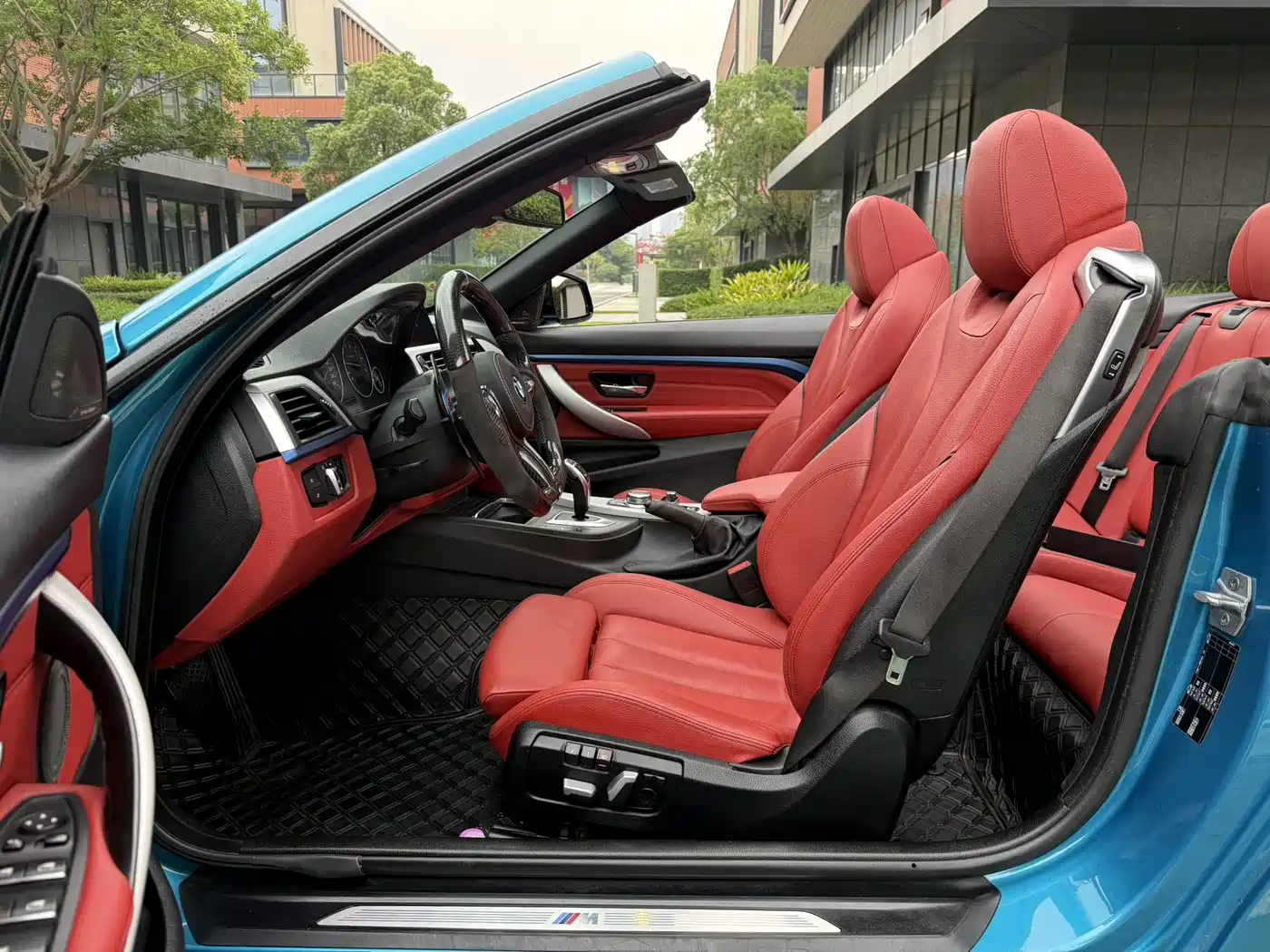 BMW 4 Series 2017 425i Convertible M Sport Package фото 7