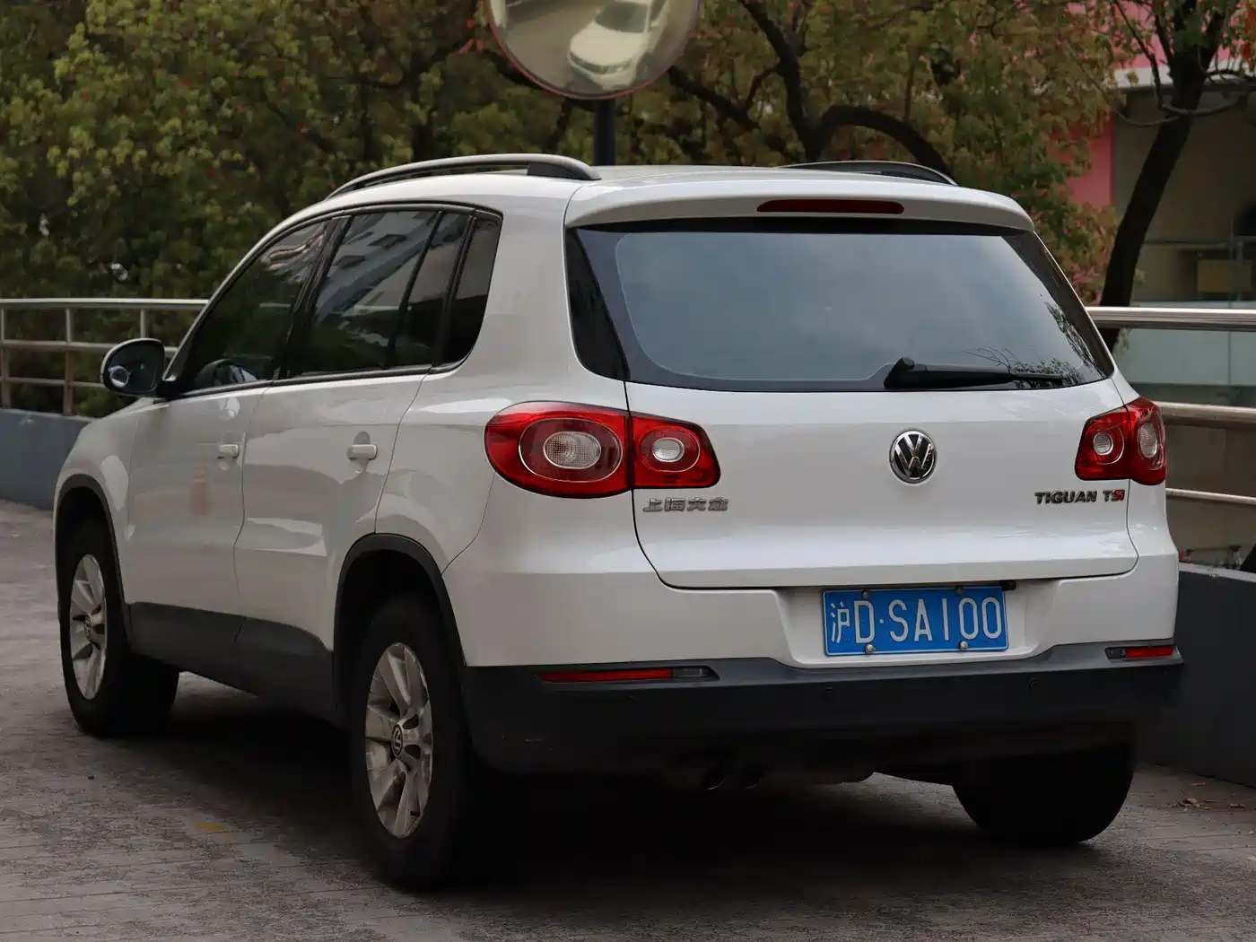 Volkswagen Tiguan 2012 1.8TSI Automatic 2WD Trend Edition фото 5