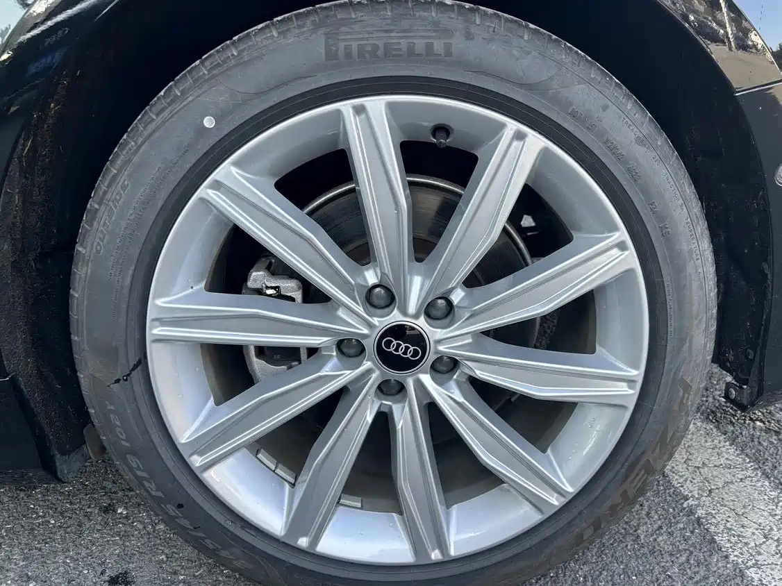 Audi A6L 2023 45 TFSI Premium Selection Dynamic фото 13