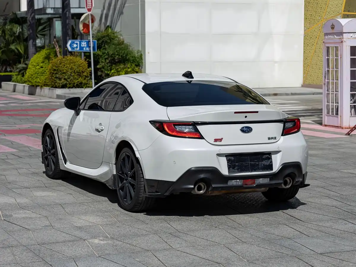Subaru BRZ 2025 2.4L Manual EyeSight STI Sport фото 6