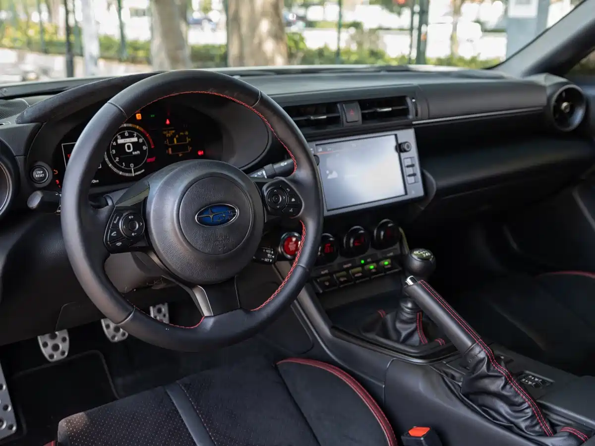 Subaru BRZ 2025 2.4L Manual EyeSight STI Sport фото 9