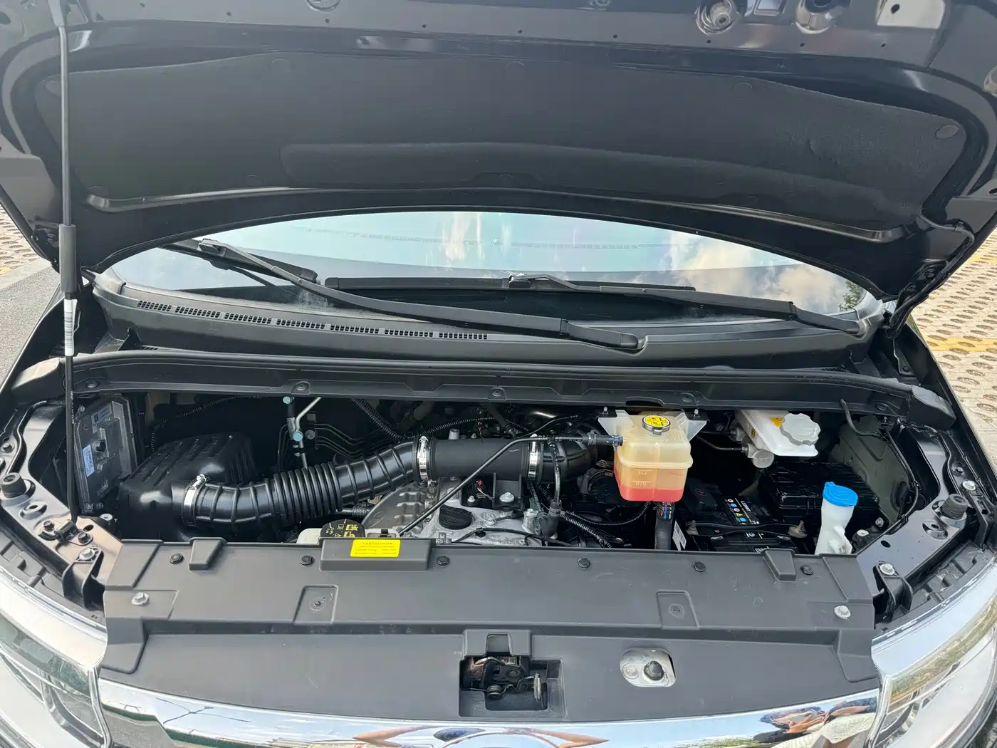 JAC Refine M3 2024 2024 PLUS 2.0L HEV Smart Connect Edition
