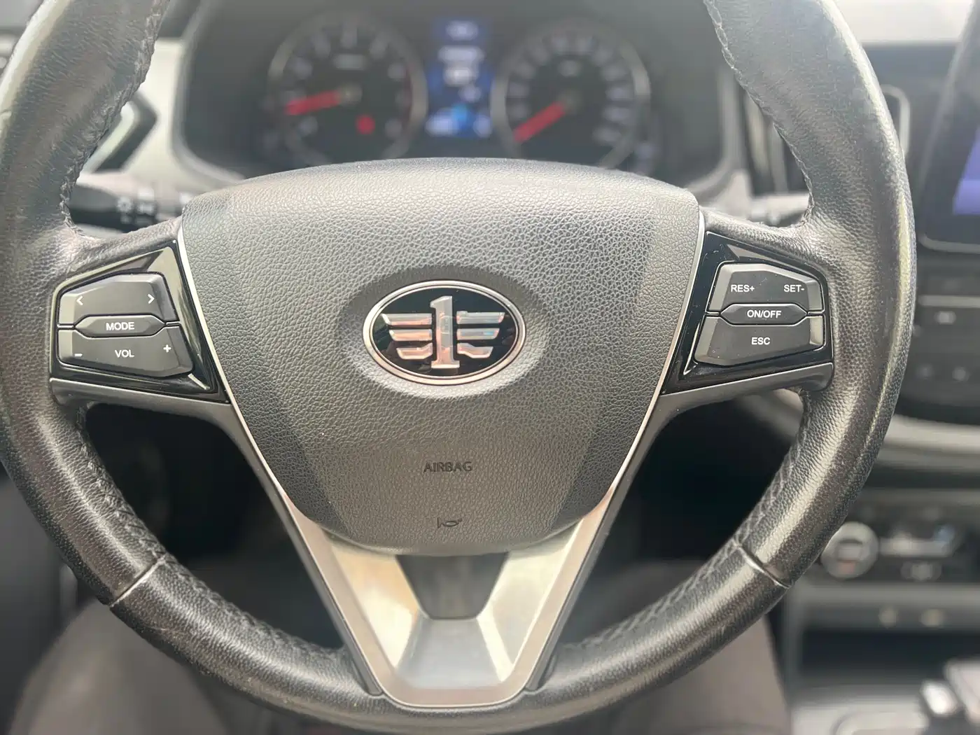 FAW Senya R7 2018 2017 Model 1.6L Automatic Smart
