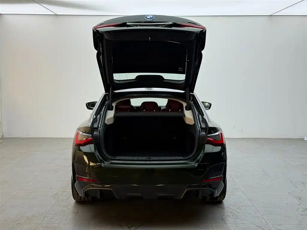 BMW i4 2023 eDrive35 фото 6