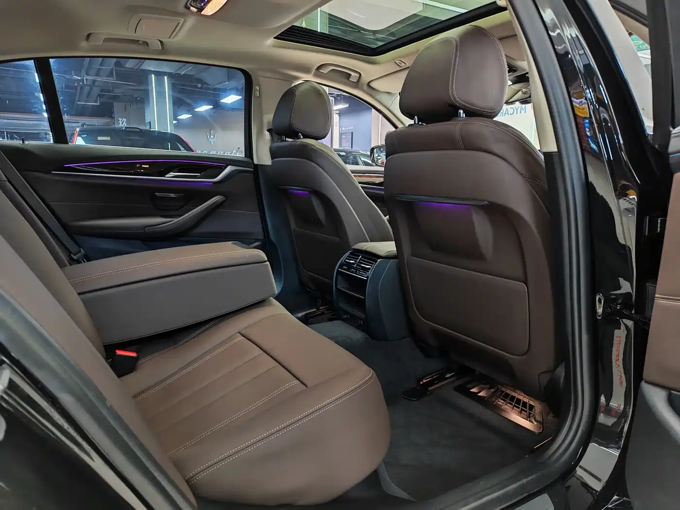 BMW 5 Series 2019 525Li Luxury Package фото 9