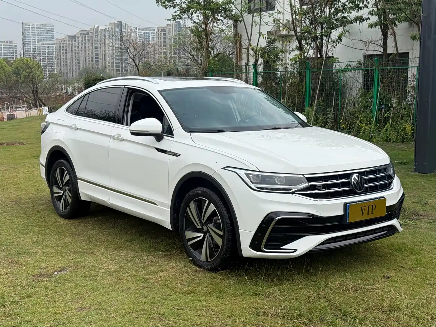 Volkswagen Tiguan X 2021 330TSI 2WD Flagship фото 3