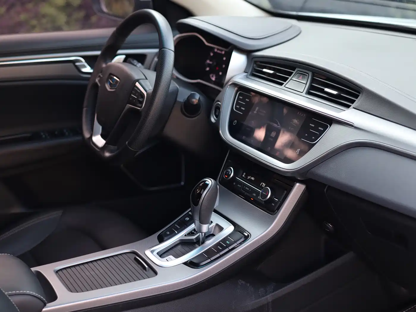 Geely Emgrand GL 2019 2018 1.8L DCT Elite Smart Connection