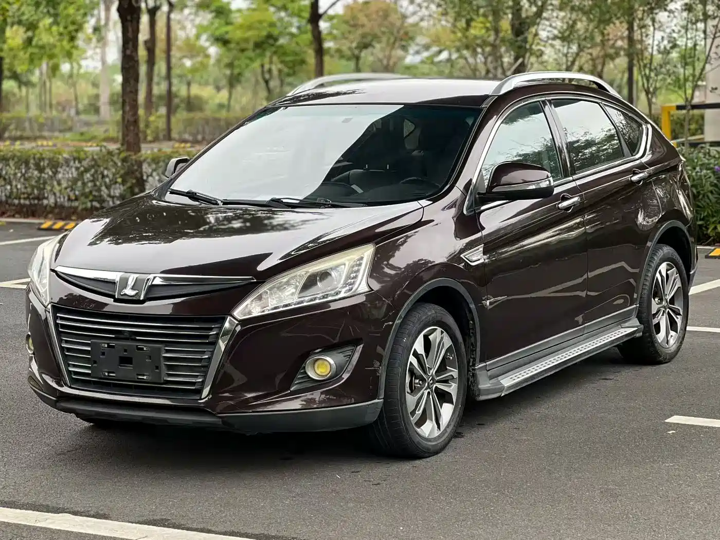 LUXGEN EXCELLENT 6 SUV