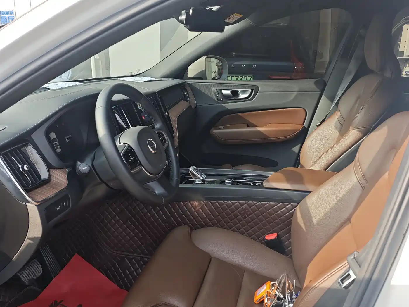 Volvo XC60 Plug-in Hybrid 2023 2024 T8 PHEV Long Range AWD Smart Elite Luxury Edition