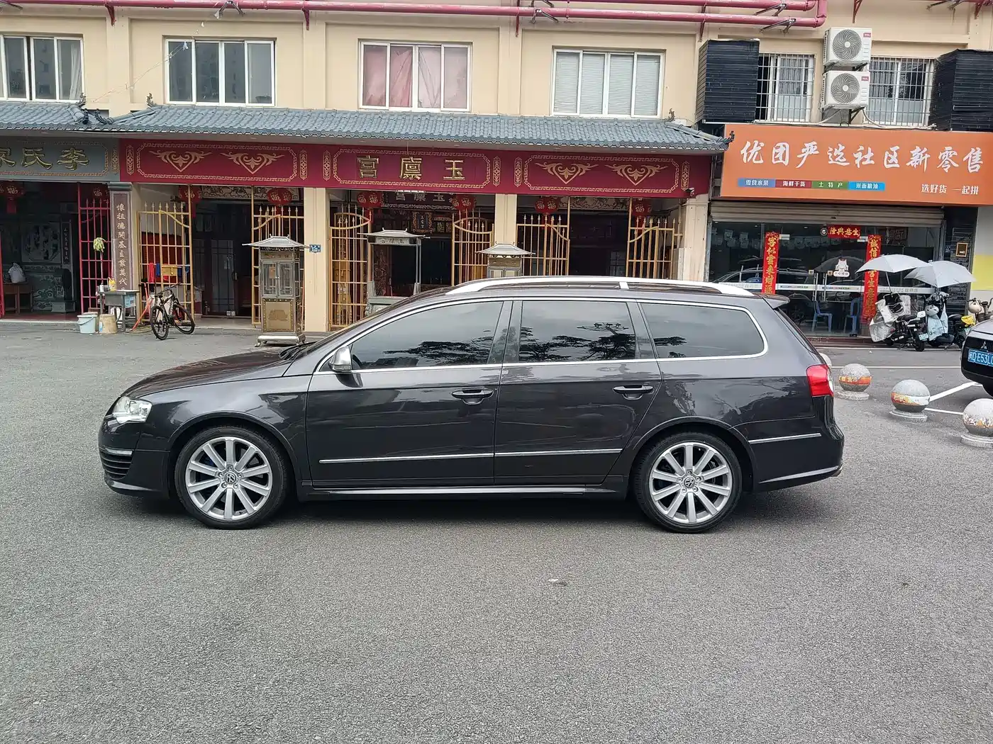 Volkswagen Passat 2008 Volkswagen R36 Wagon фото 3