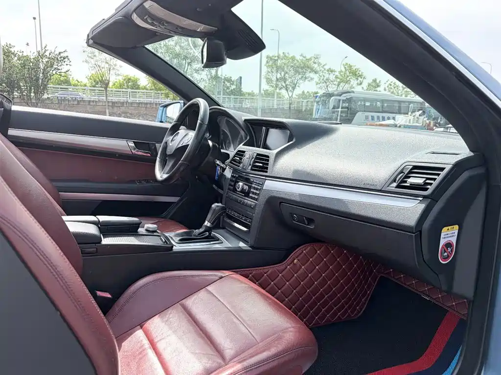 Mercedes-Benz E-Class (Import) 2011 E 260 CGI Convertible фото 8