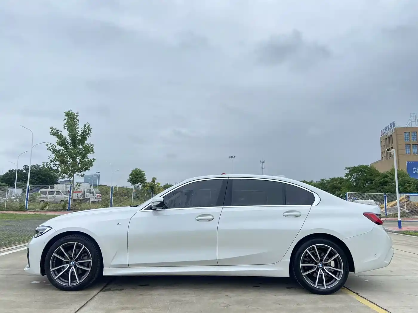 BMW 3 Series 2020 320Li M Sport Package фото 19