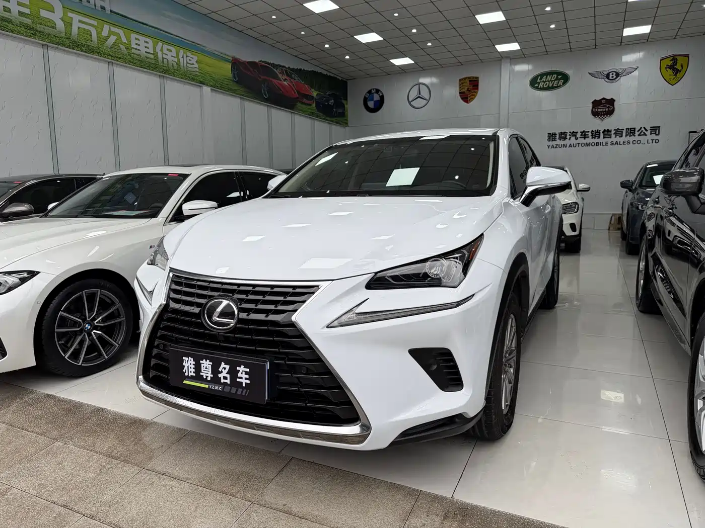 Lexus NX 2017 300 FWD Sharp Edition