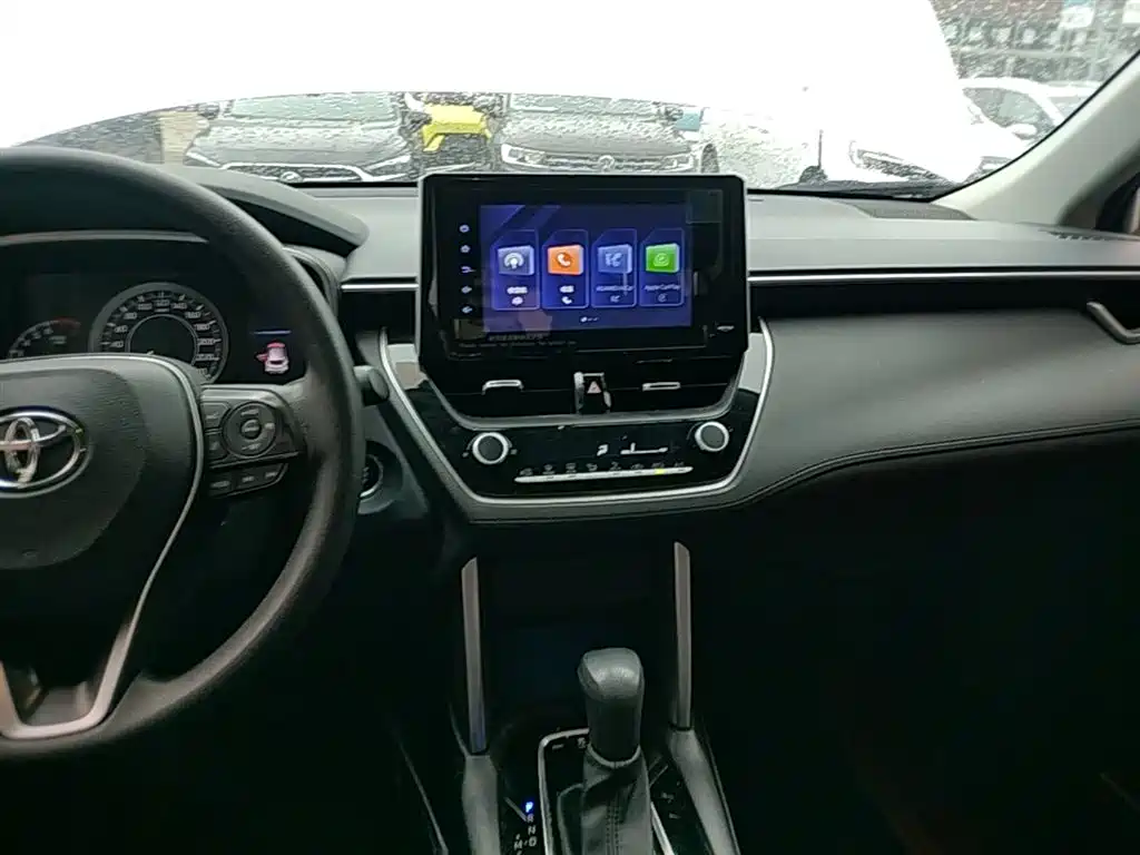 Toyota Frontlander 2022 2.0L CVT Luxury Edition фото 13