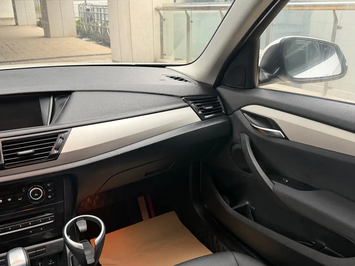 BMW X1 (Import) 2012 sDrive18i Luxury фото 13