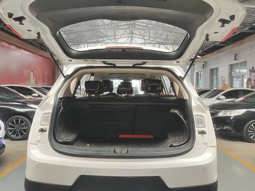 Baojun 560 2015 2015 1.8L Manual Luxury