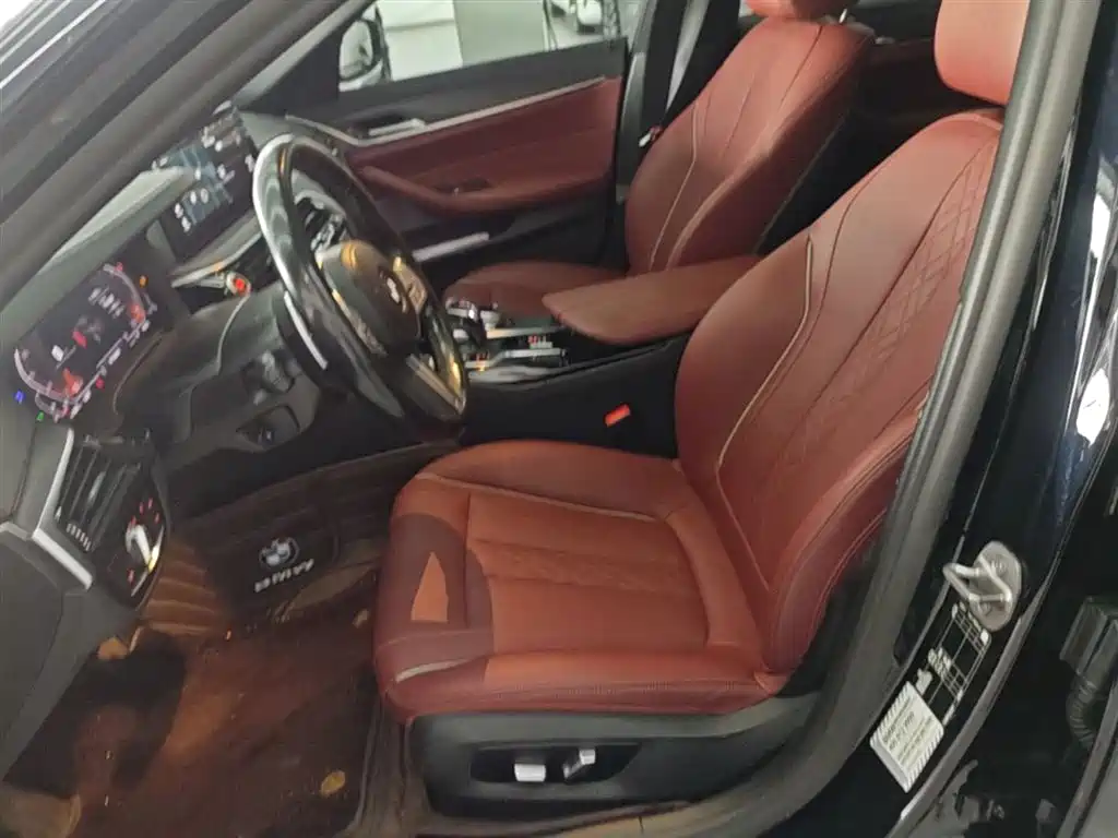 BMW 5 Series 2022 Model Second Facelift 530Li Leading M Sport Package фото 15