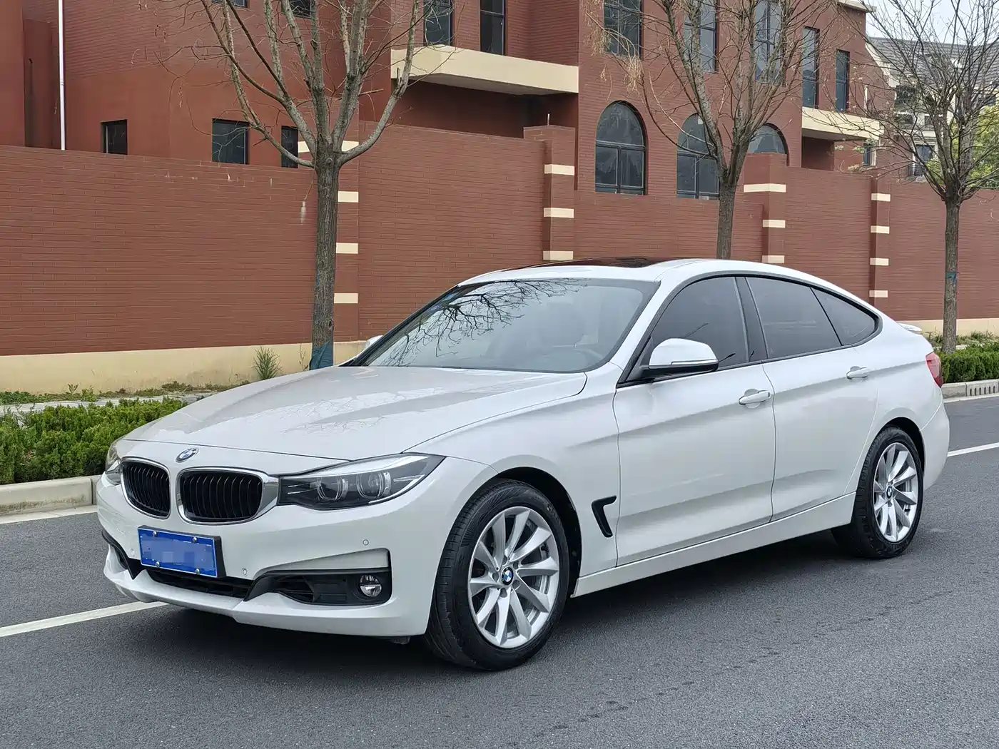 BMW 3 Series GT 2018 320i Fashion