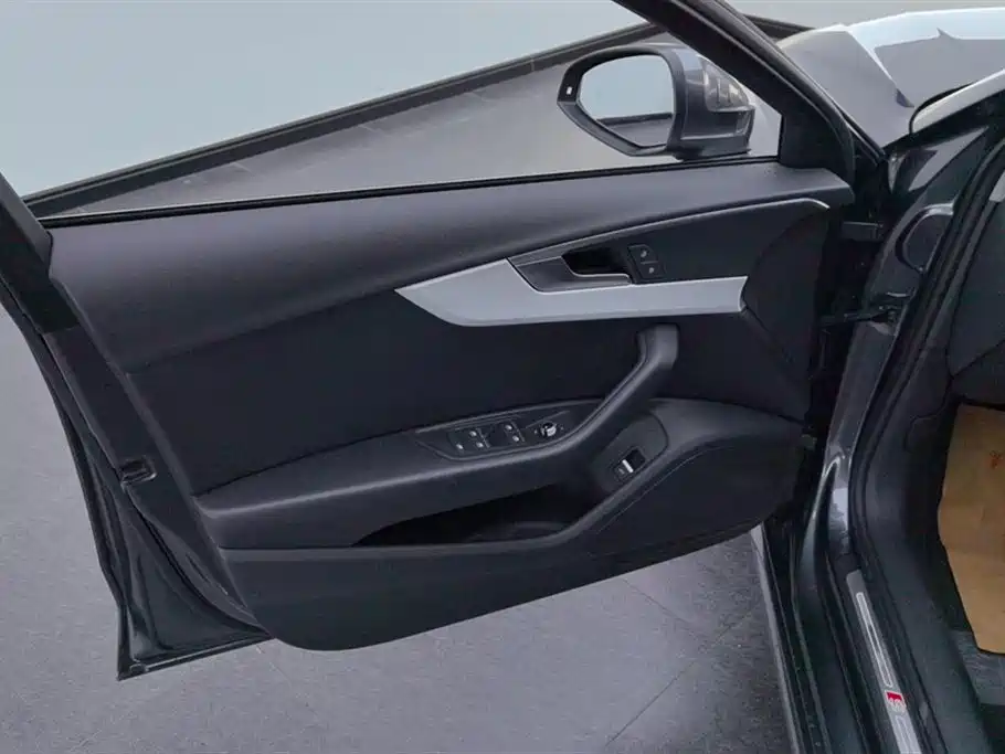 Audi A4L 2020 40 TFSI Fashion Dynamic Edition фото 7