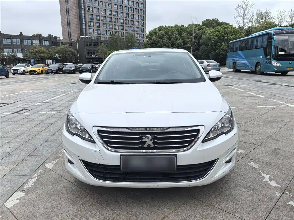 Peugeot 408 2018 350THP Automatic Luxury Edition фото 23