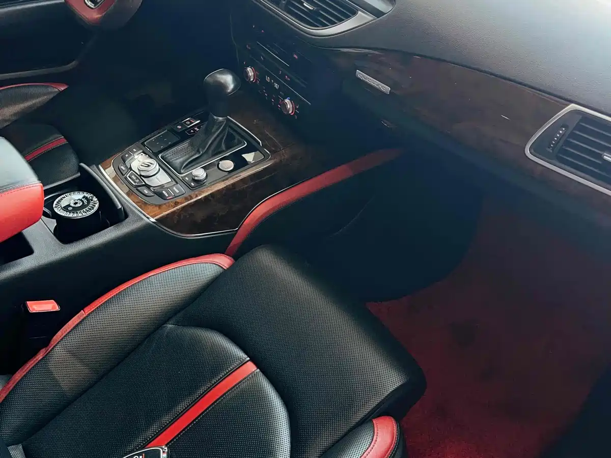 Audi A7 2014 50 TFSI quattro Comfort Edition фото 8