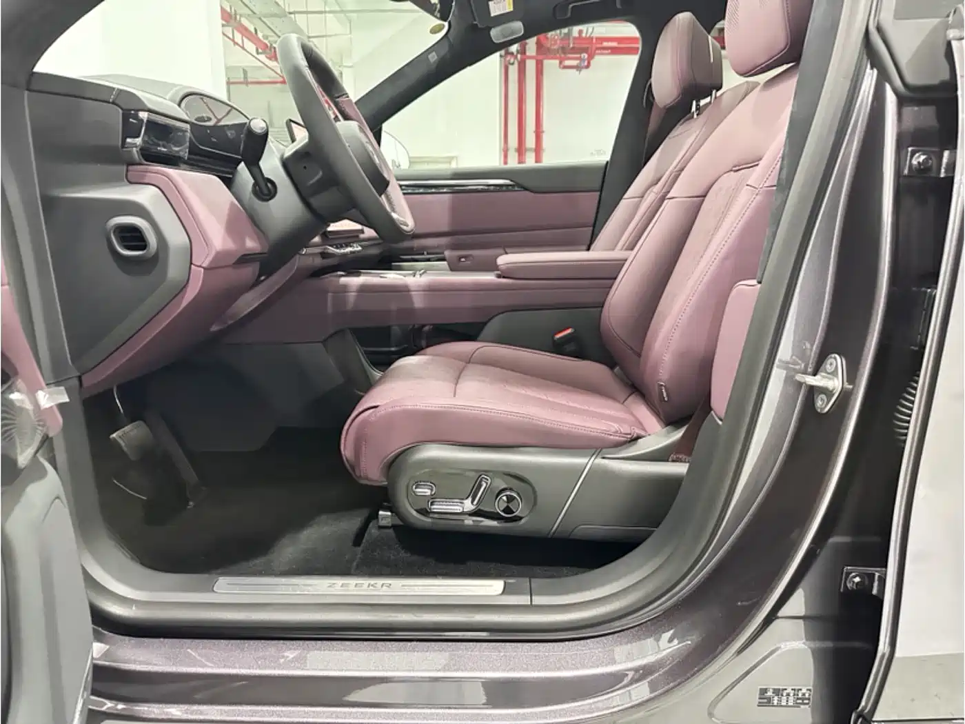 Zeekr 7X 2026 Model 103kWh Long Range RWD Intelligent Driving Edition фото 12