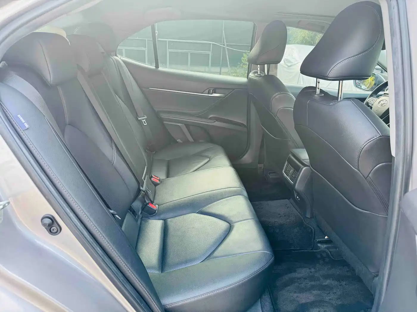 Toyota Camry 2021 2.0G Luxury Edition фото 7