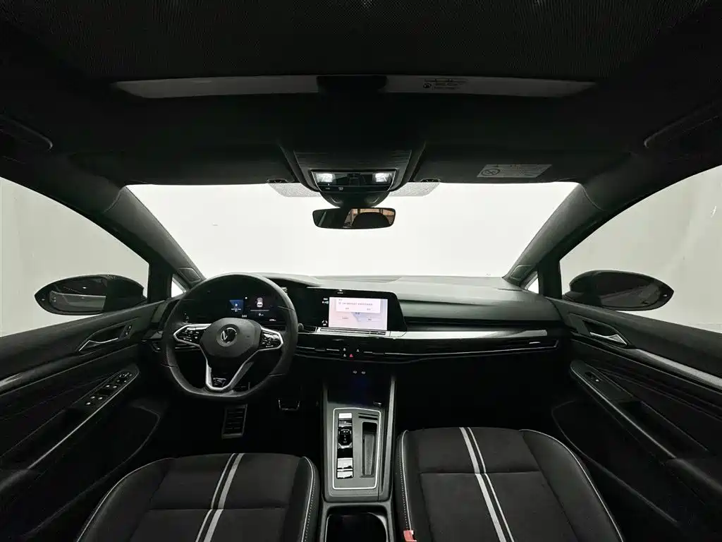 Volkswagen Golf 2021 280TSI DSG R-Line фото 10