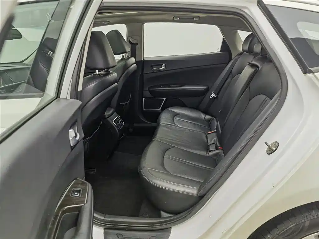 Kia K5 2016 1.6T Automatic LUX фото 15