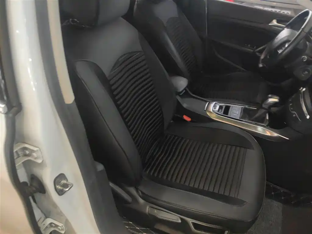 Peugeot 408 2018 350THP Automatic Luxury Edition фото 25