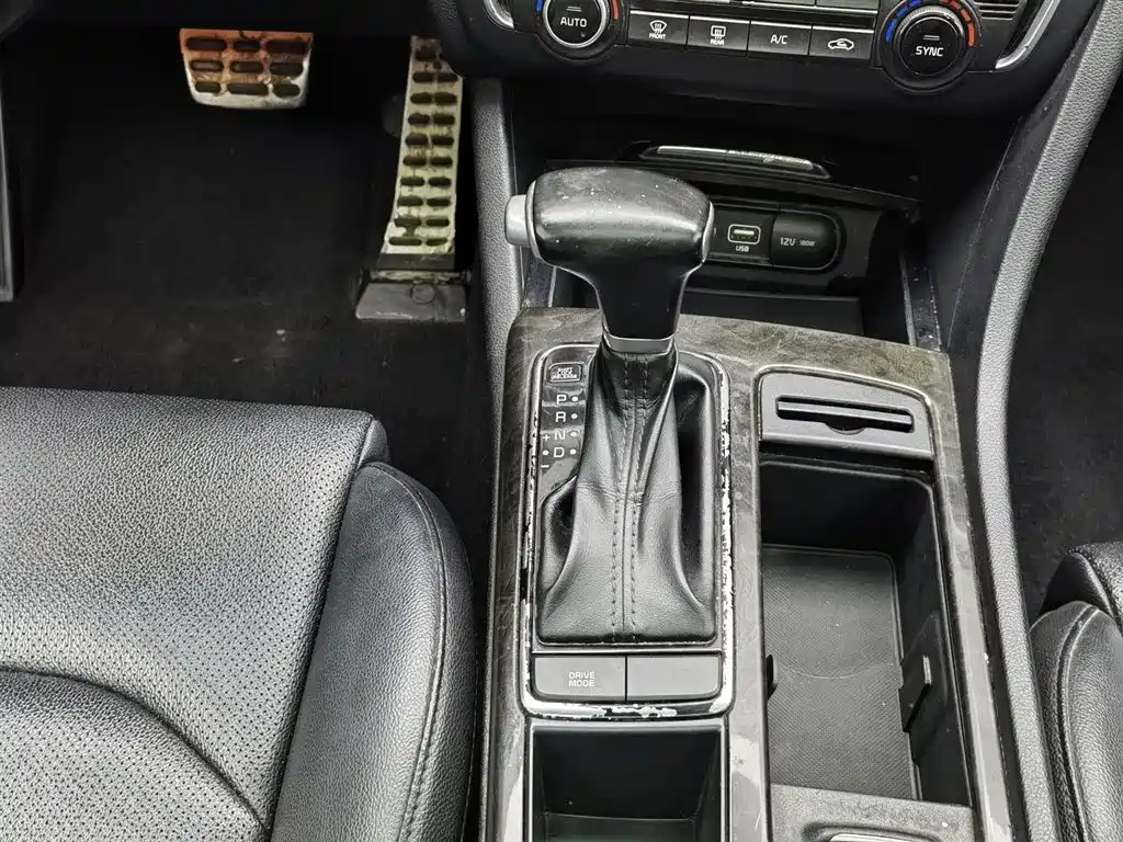 Kia K5 2016 1.6T Automatic LUX фото 13