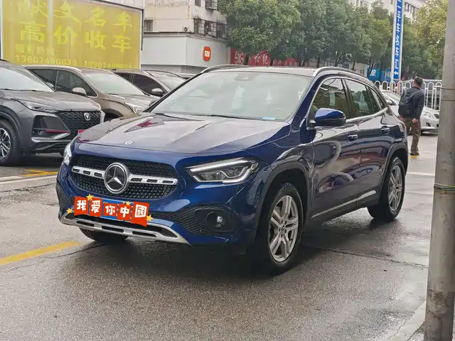 Mercedes-Benz GLA 2-й рестайлинг, GLA 200