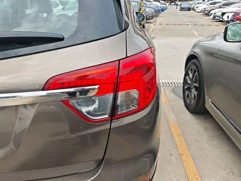 Buick Envision Plus 2016 20T 4WD Elite фото 8