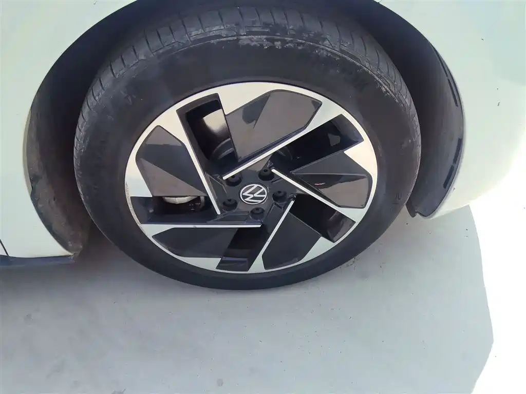 Volkswagen ID.3 2024 Outstanding Edition фото 16
