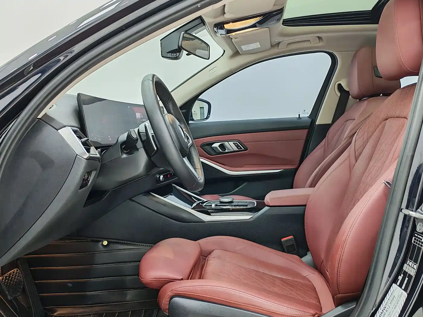 BMW 3 Series 2023 320Li M Sport Package фото 8