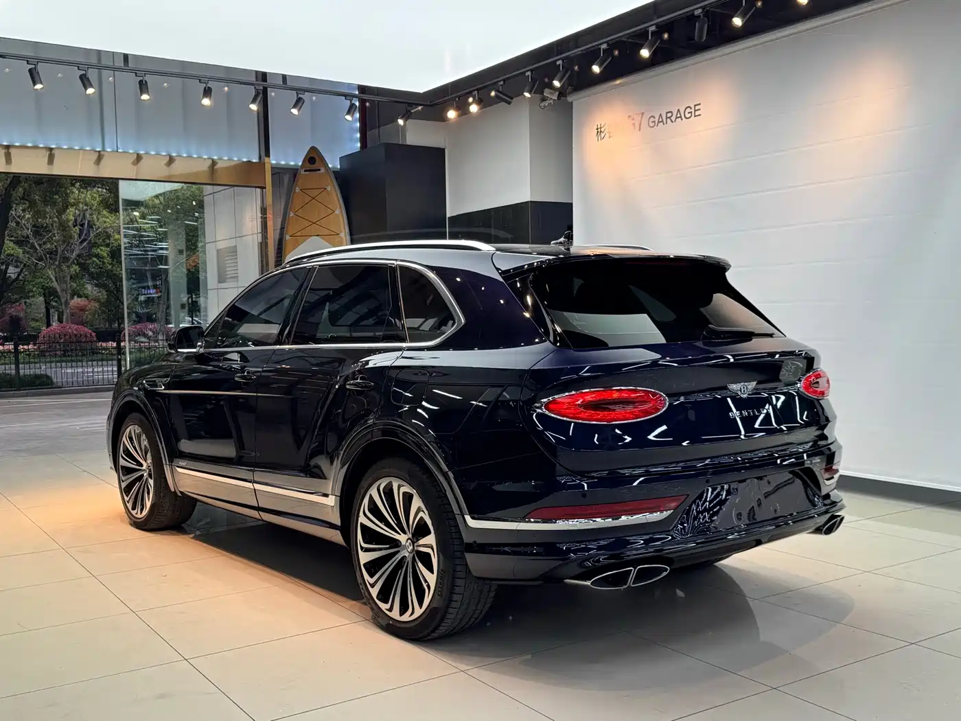 BENTLEY TIMYUE PLUG IN HYBRID