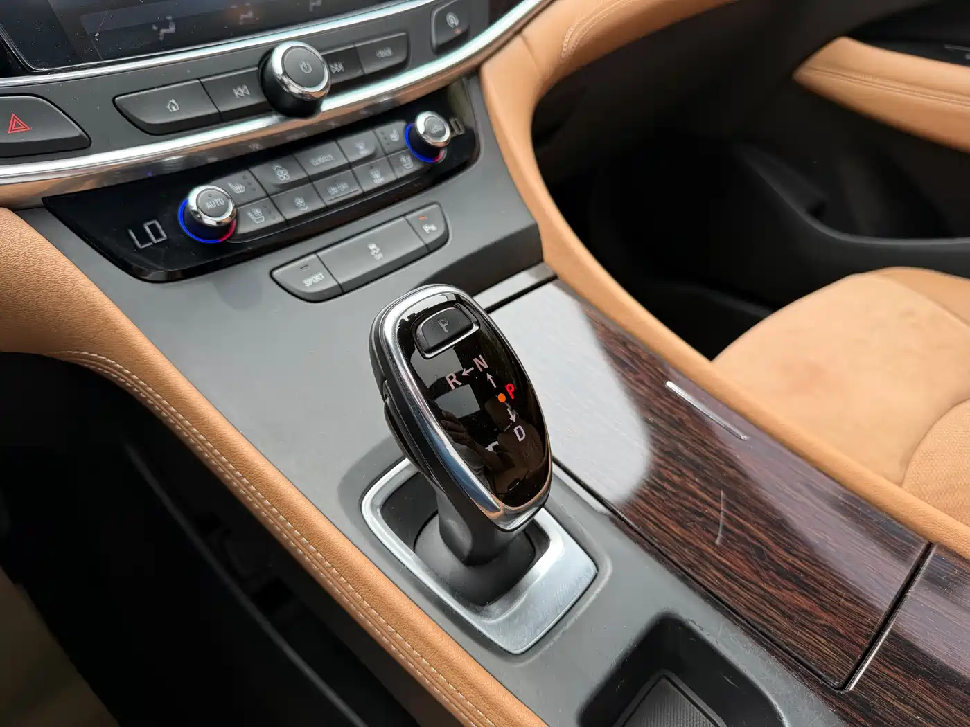 Buick LaCrosse 2016 20T Elite Type фото 14