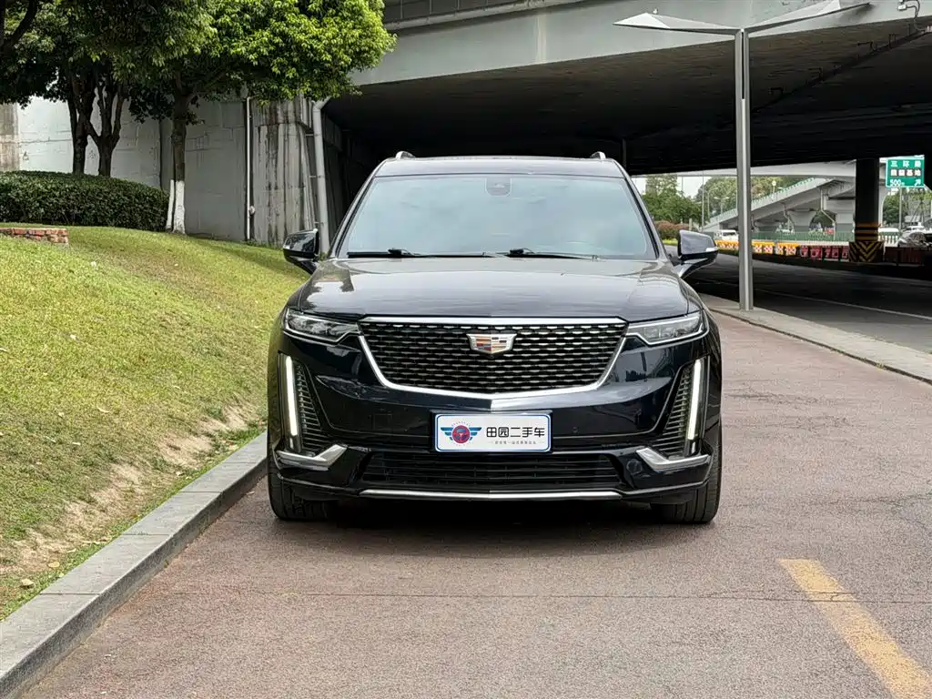 Cadillac XT6 2022 2.0T 7-Seater 4WD Luxury Edition фото 2