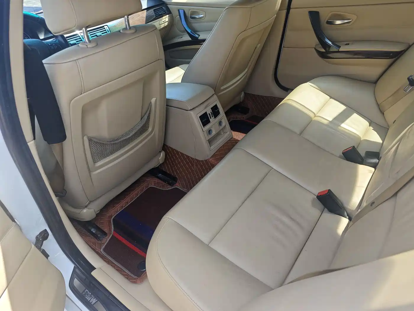 BMW 3 Series 2009 325i Luxury фото 17