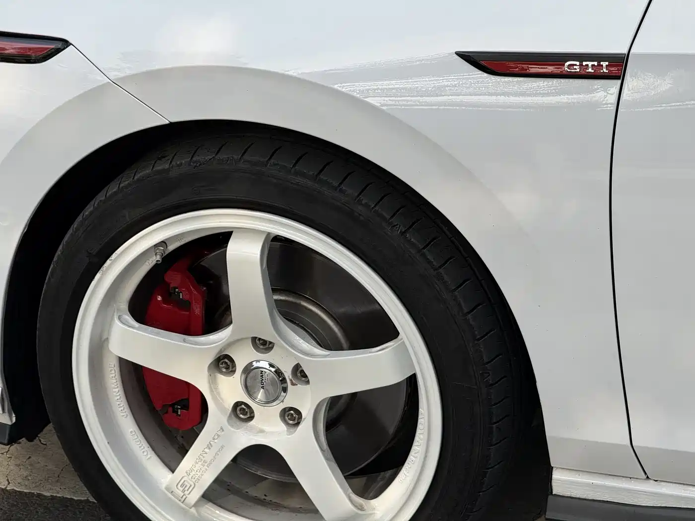 Volkswagen Golf GTI 2023 380TSI DSG GTI фото 6