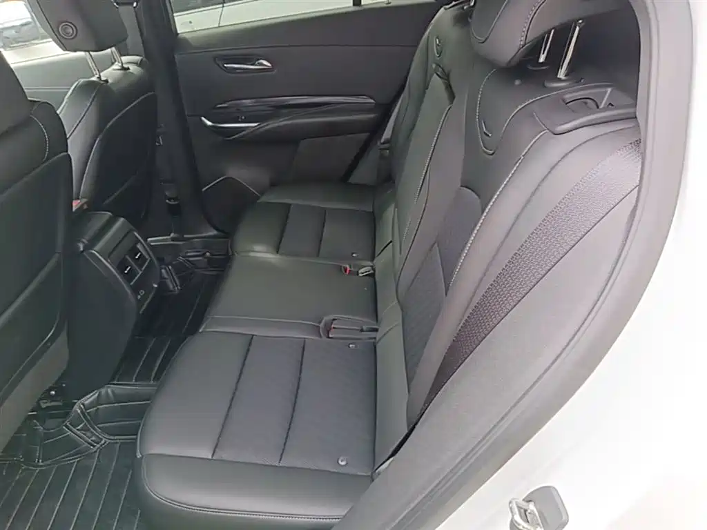 Cadillac XT4 2021 28T FWD Technology Edition фото 17